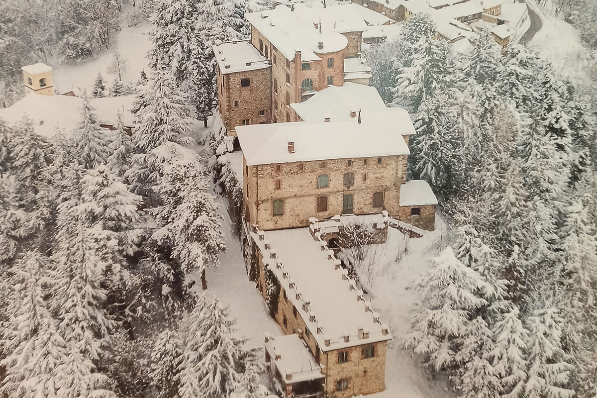 castello-montemale-neve